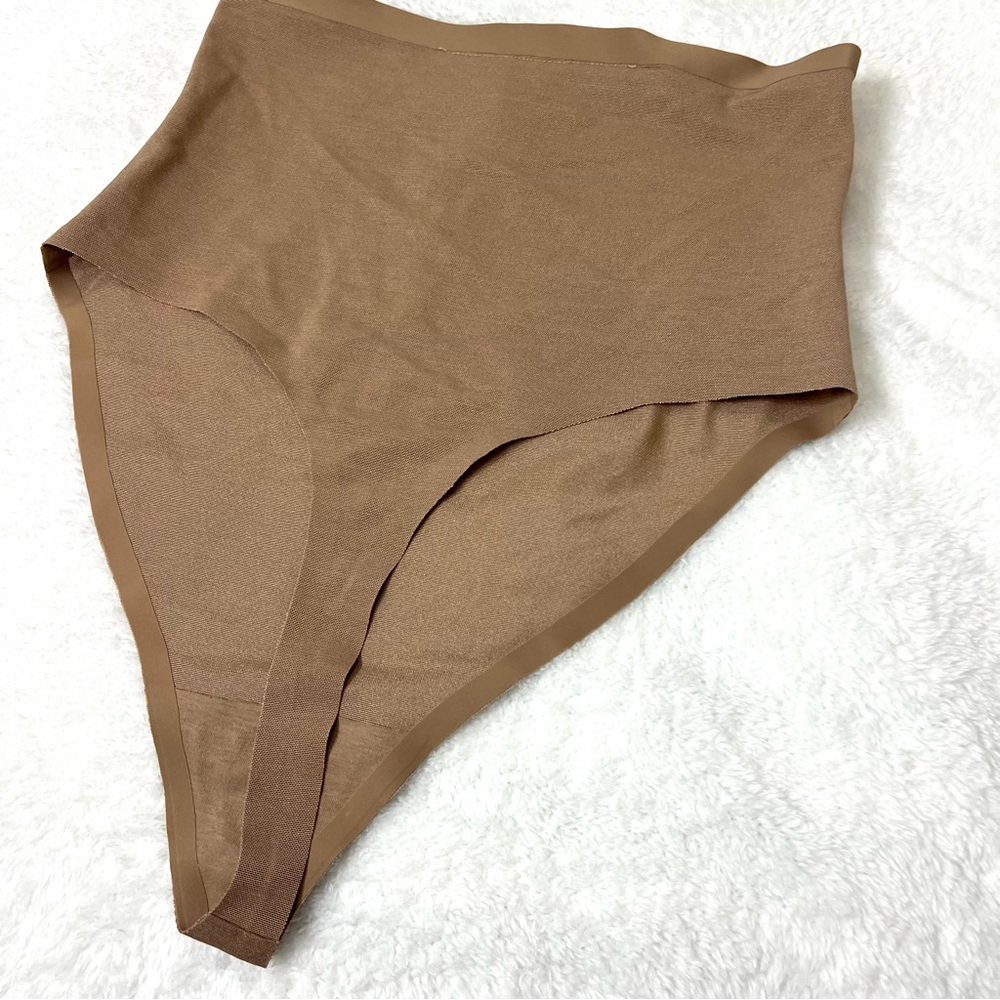 Skims Seamless Sculpt HIGH-WAISTED THONG Underwear Size L - Picture 4 of 11